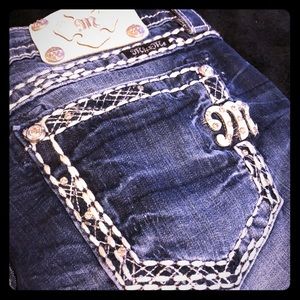 Miss Me Signature Bermuda